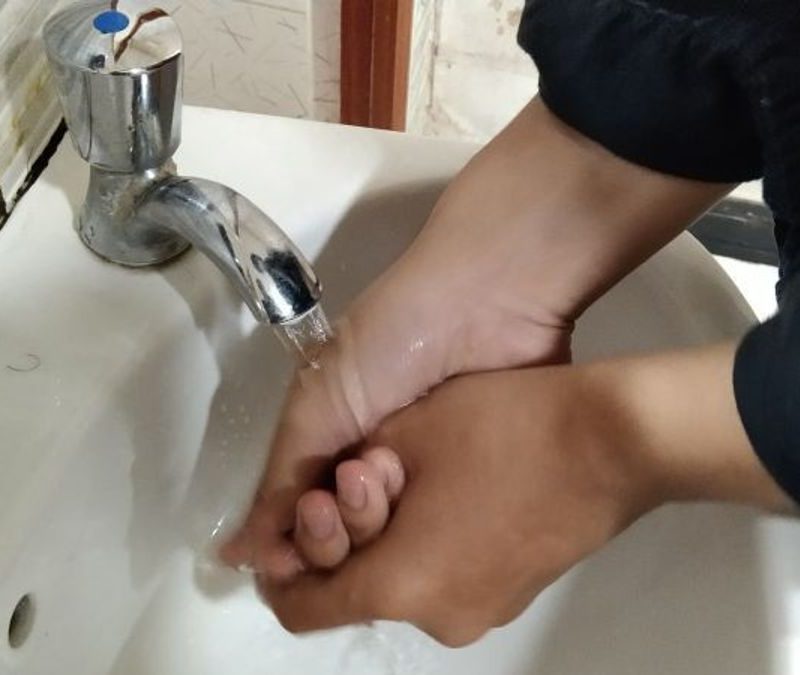air bersih cuci tangan